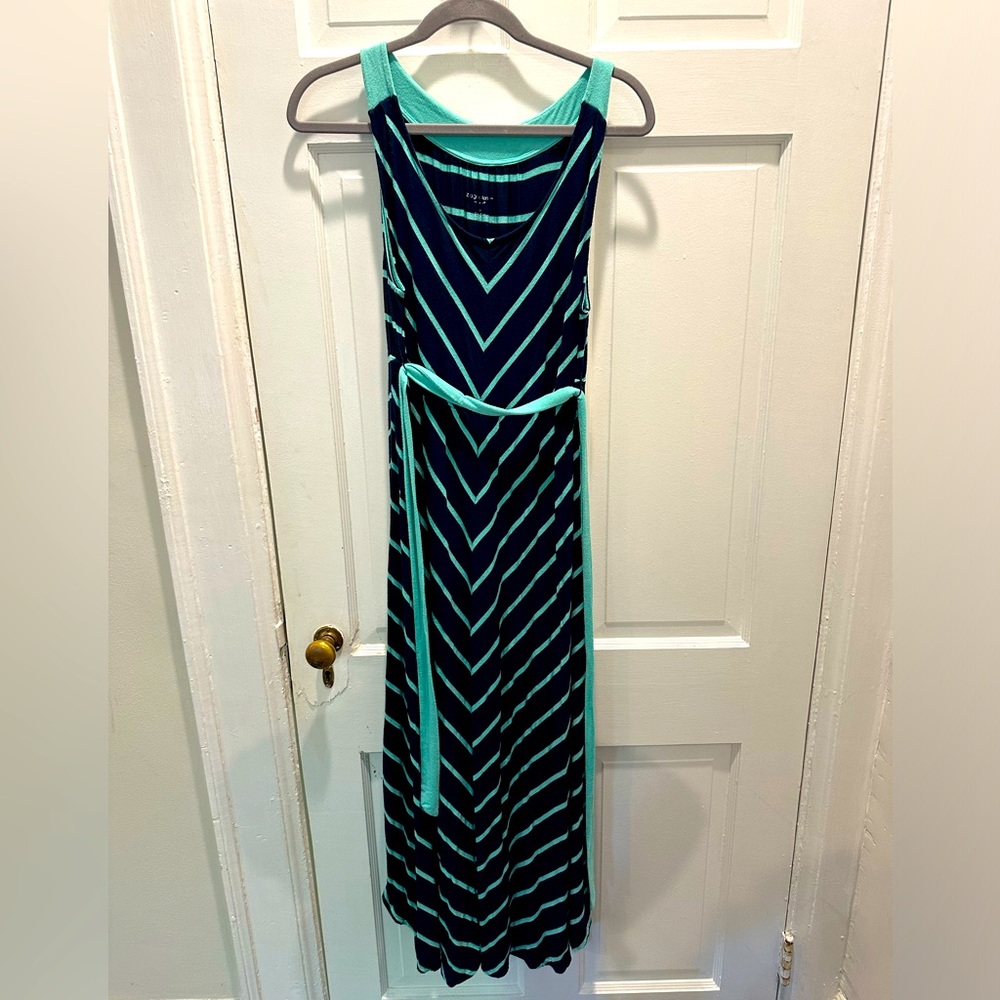 Maternity dress with sash